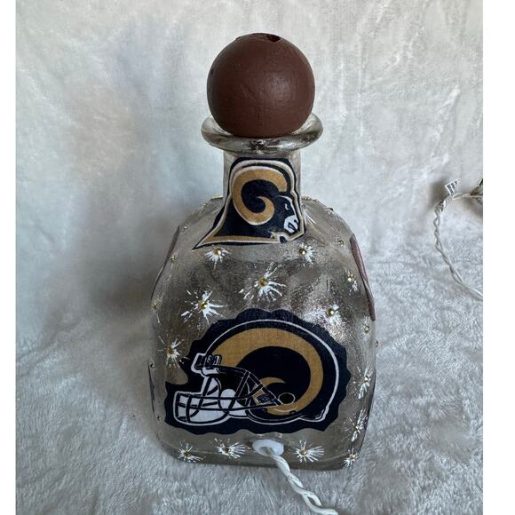 Los Angeles LA Rams Designer Glass Bottle w/ Lights *Unique Gift Idea - Picture 4 of 9